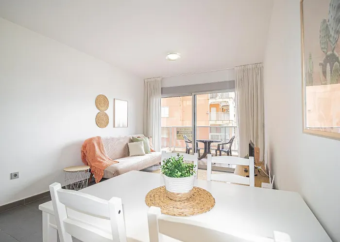 Cactus Oasis - Junto Al Mar 拉曼加戴尔马尔梅纳